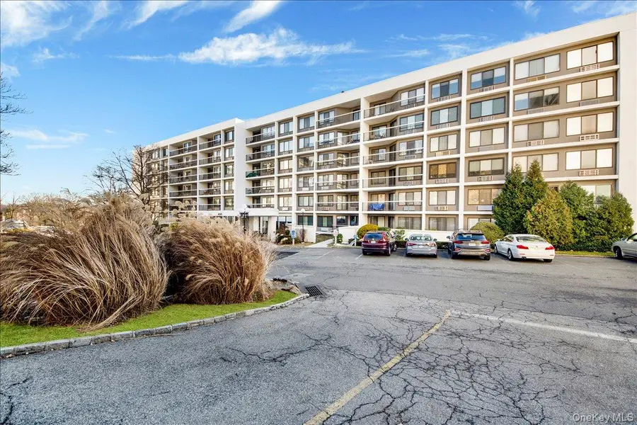 400 High Point Drive #PH6, Hartsdale, NY 10530 - Image #2