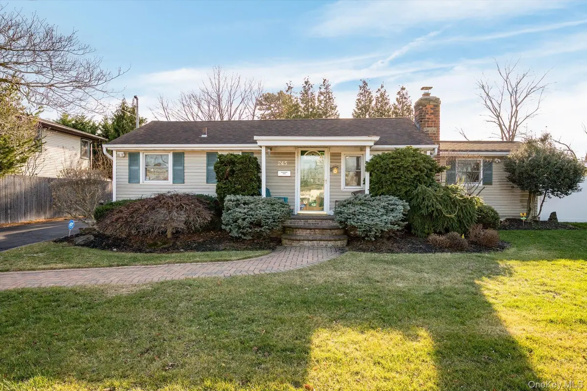 245 53rd Street, Lindenhurst, NY 11757 - Image #1