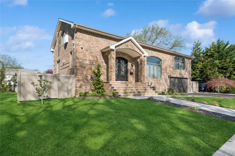 783 Oakleigh Road, Valley Stream, NY 11581 - Image #3