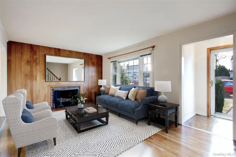 244 Hamilton Avenue, West Hempstead, NY 11552 - #2