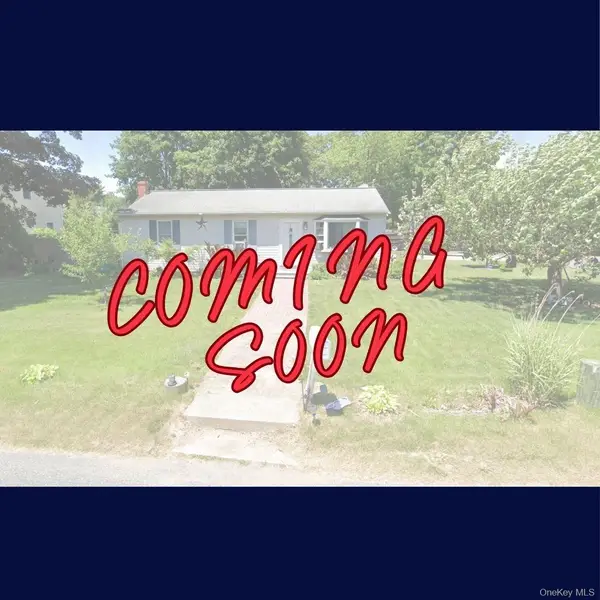 9 Maple Road, Middle Island, NY 11953