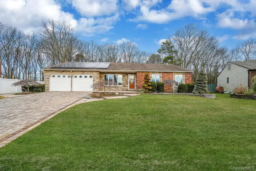 52 San Rafael Avenue, Holbrook, NY 11741 - Image #2