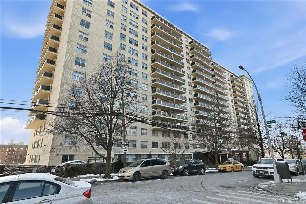 175-20 Wexford Terrace #14U, Jamaica, NY 11432 - Image #1