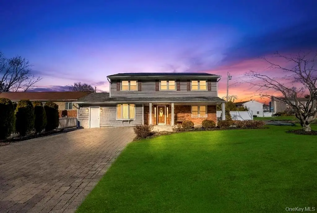 3 Avelaine Court, Babylon, NY 11702 - Image #1