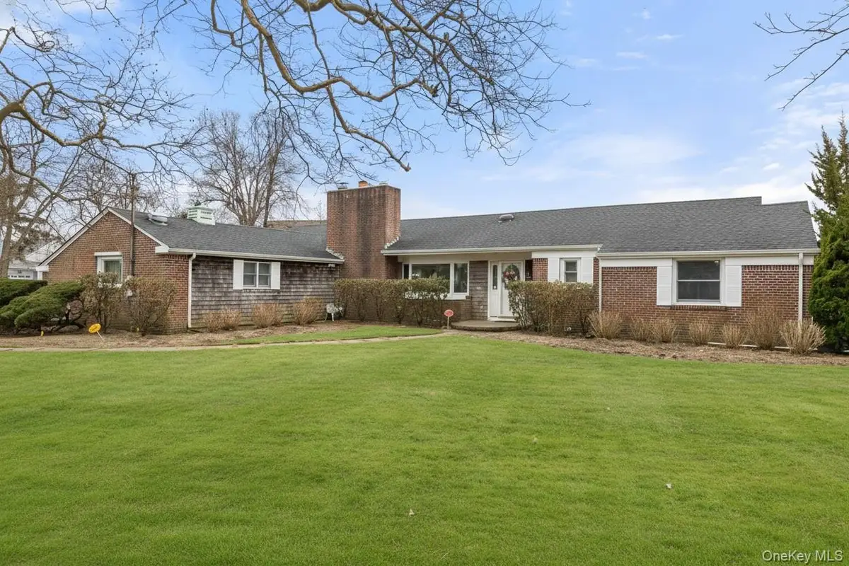 66 Davison Lane E, West Islip, NY 11795 - Image #1