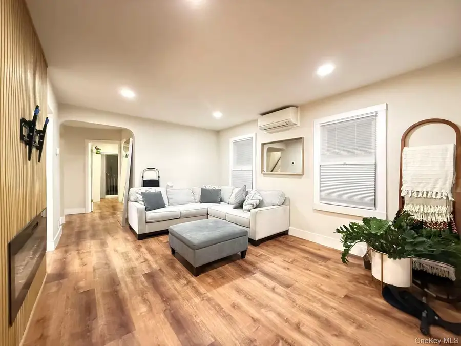 55 Keller Street, Valley Stream, NY 11580 - Image #3