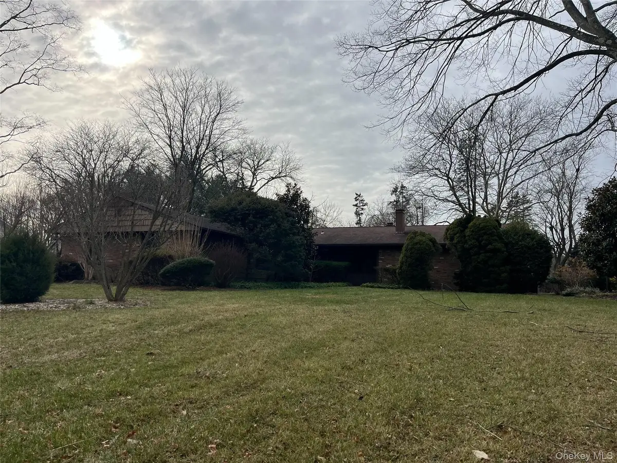 15 Wildwood Drive, Dix Hills, NY 11746 - Image #1