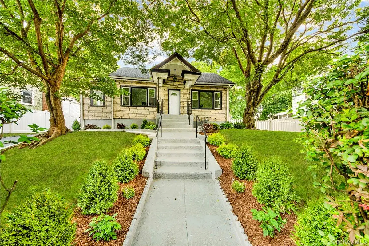 75 Belknap Avenue, Yonkers, NY 10710 - Image #1