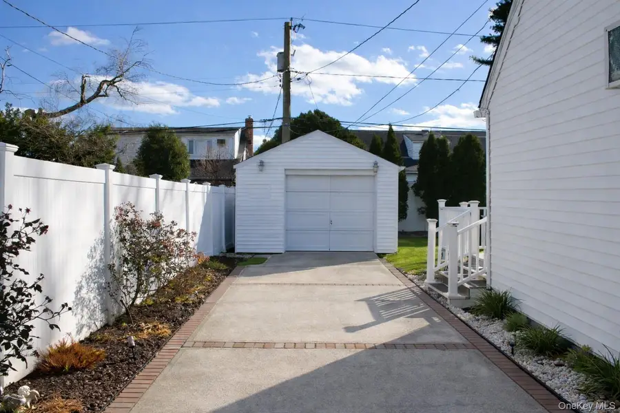 1696 Francis Drive, East Meadow, NY 11554 - Image #2