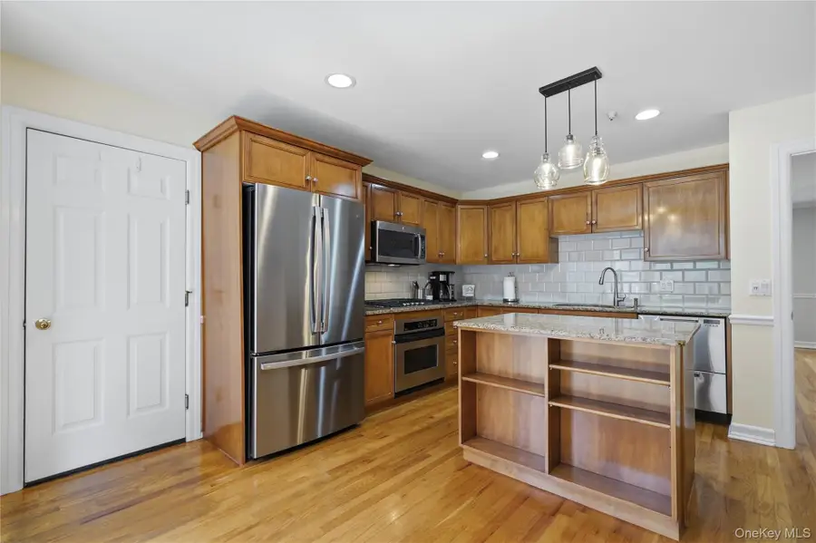 146 Fieldstone Drive, Mount Kisco, NY 10549 - #3