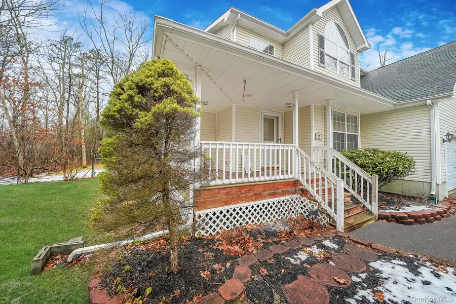 22 Wright Road, Manorville, NY 11949 - Image #3