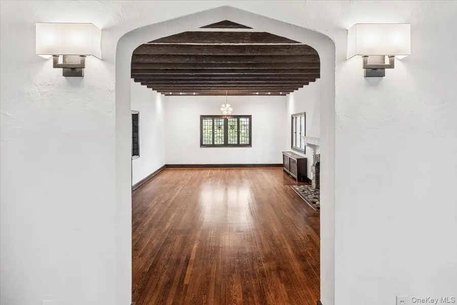 24 Highwood Avenue, Larchmont, NY 10538 - #3