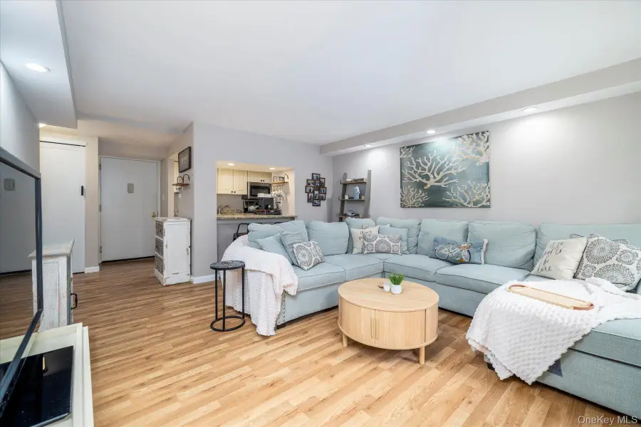 310 Riverside Boulevard #G2, Long Beach, NY 11561 - Image #3