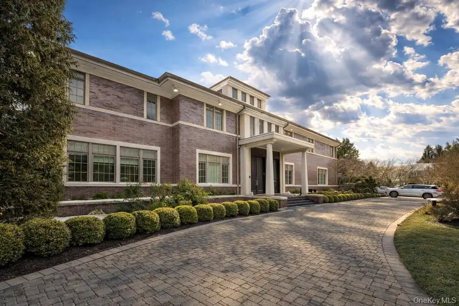 865 Barberry Lane, Woodsburgh, NY 11598 - #2