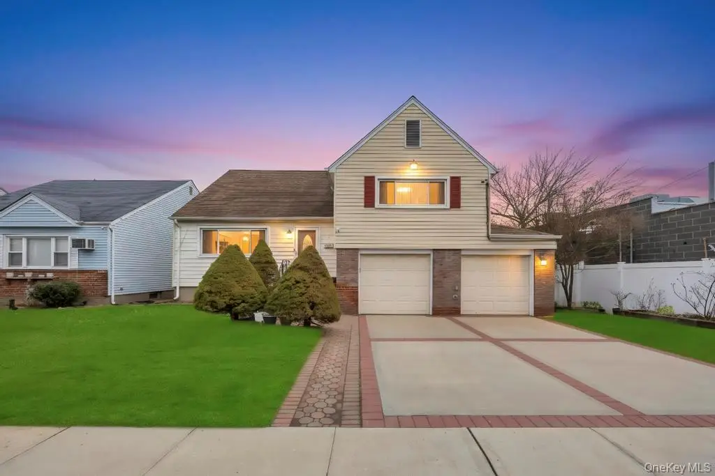 7 N Terrace Place, Valley Stream, NY 11580 - Image #1