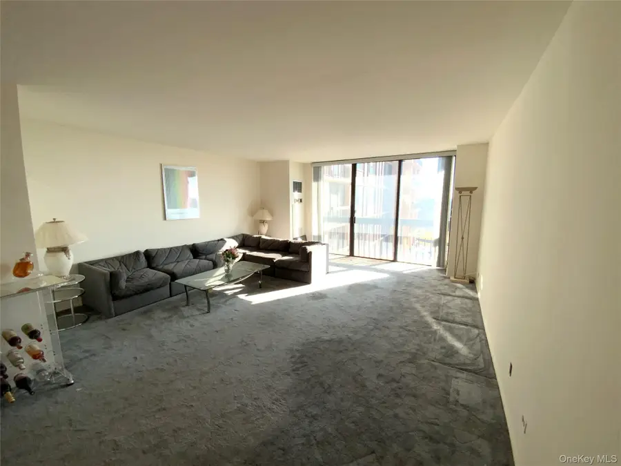 26910 Grand Central Parkway #8Y, Queens, NY 11005 - Image #2