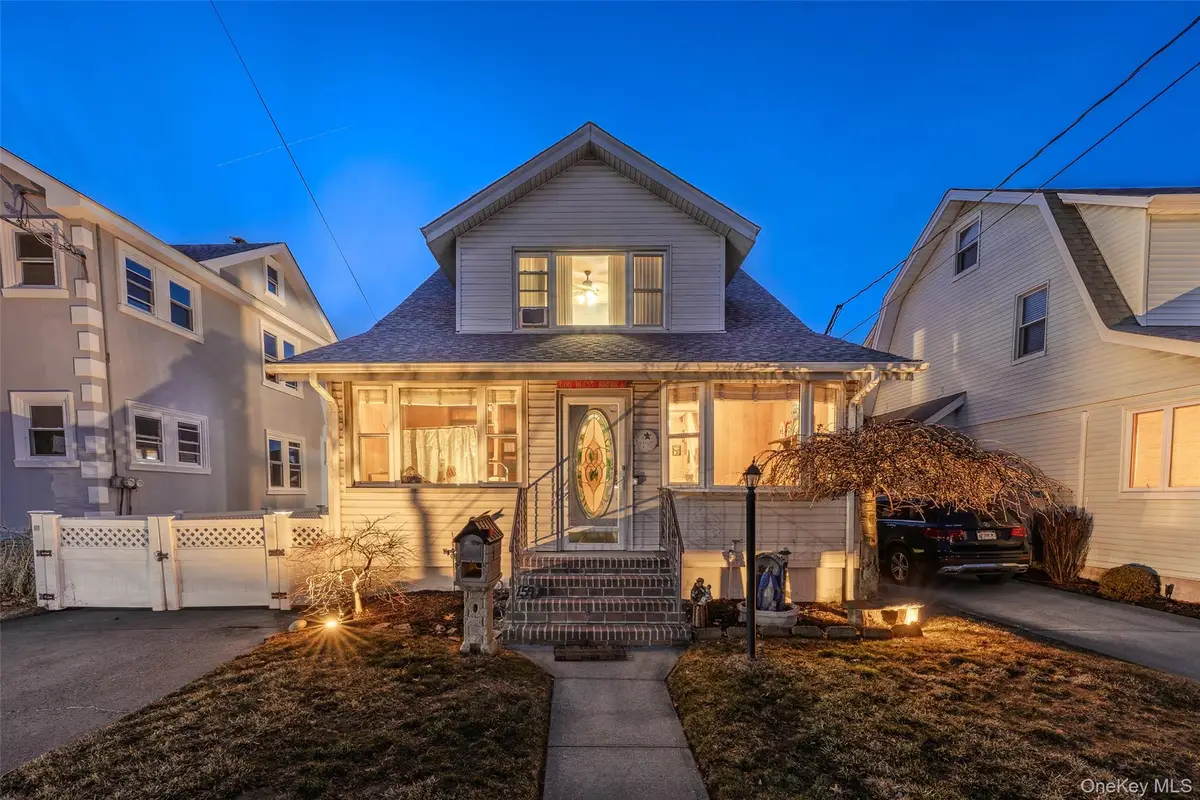 152 Rockaway Parkway, Valley Stream, NY 11580 - Image #1