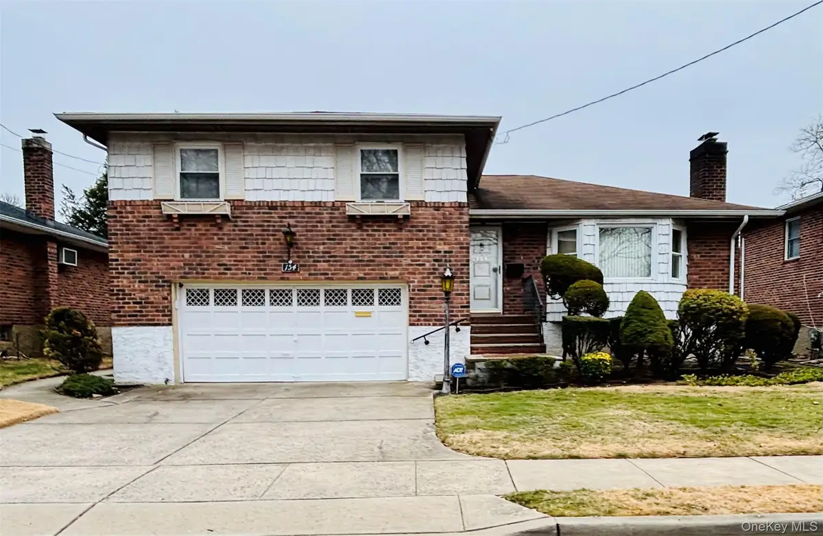 154 S Brush Drive, Valley Stream, NY 11581 - Image #1
