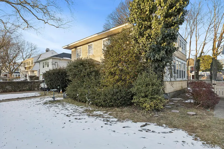 331 Tulip Avenue, Floral Park, NY 11001 - #3