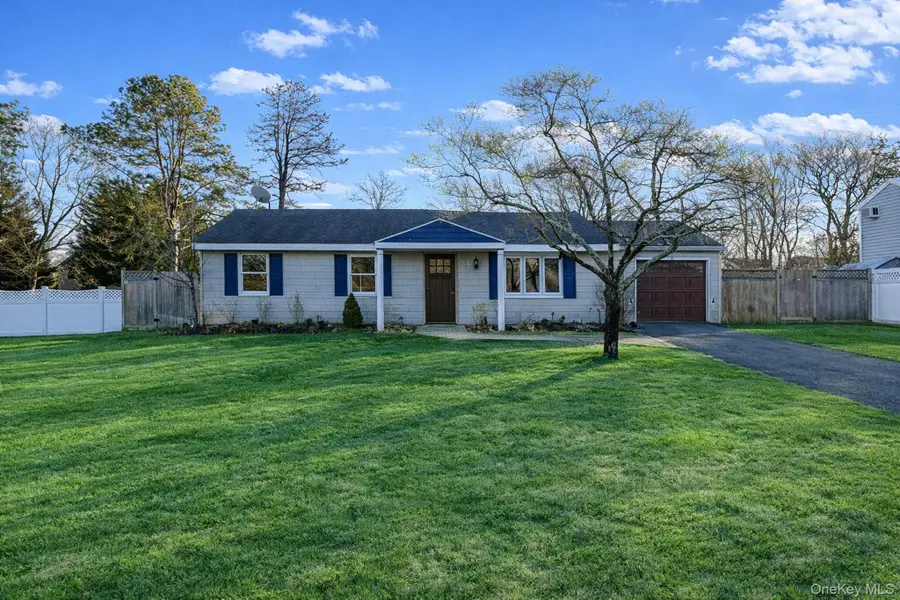 20 Ridge Haven Drive, Ridge, NY 11961 - Image #2