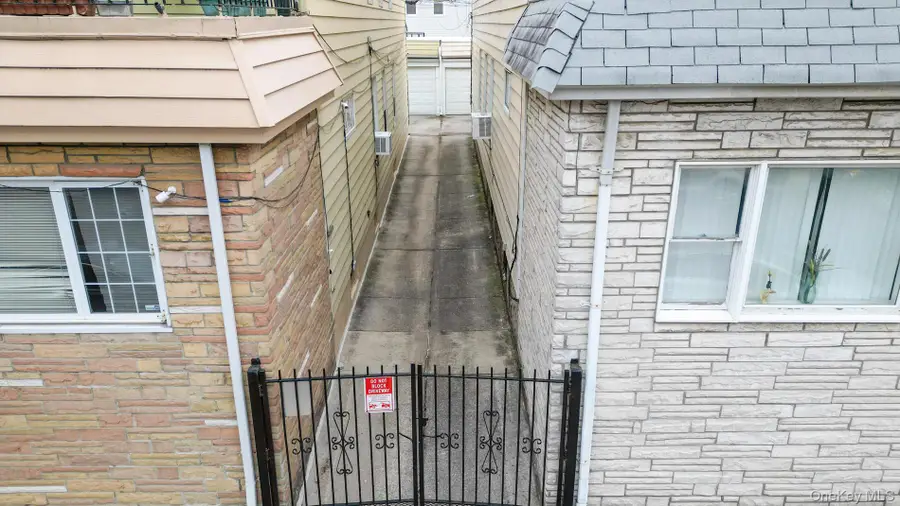 7839 82nd Street, Glendale, NY 11385 - Image #3