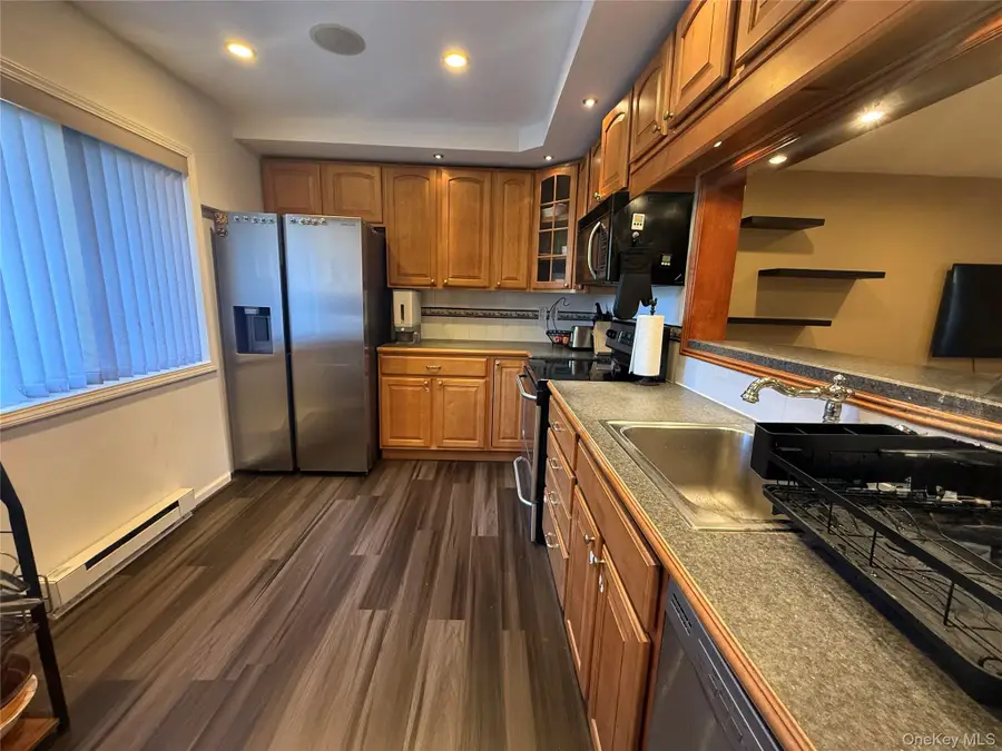 1604 Chelsea Cove S, Hopewell Junction, NY 12533 - Image #3