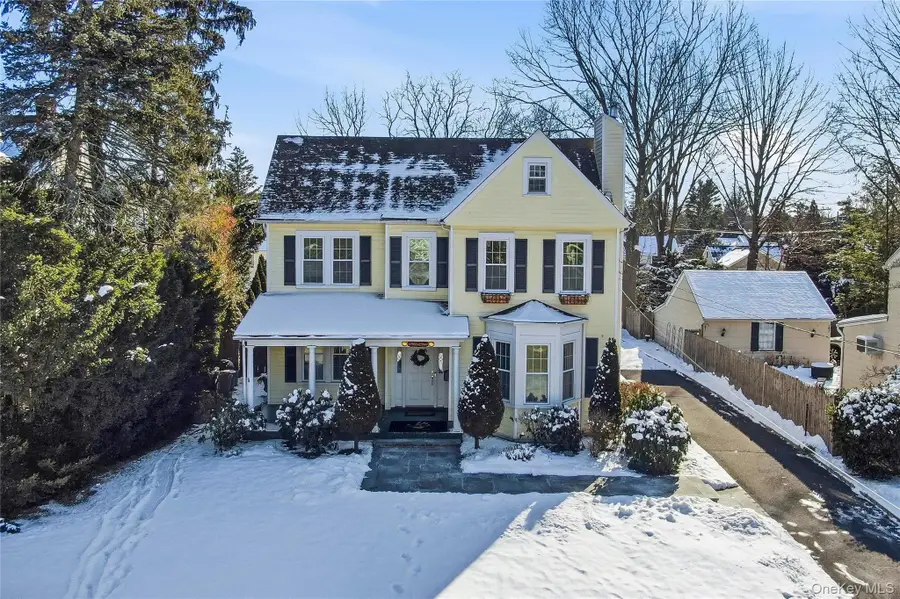 13 Walnut Street, Glen Head, NY 11545 - Image #2
