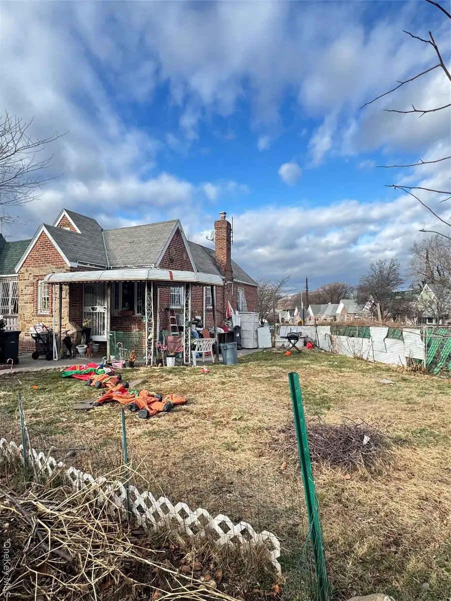 7291 Calamus Avenue, Woodside, NY 11377 - Image #2