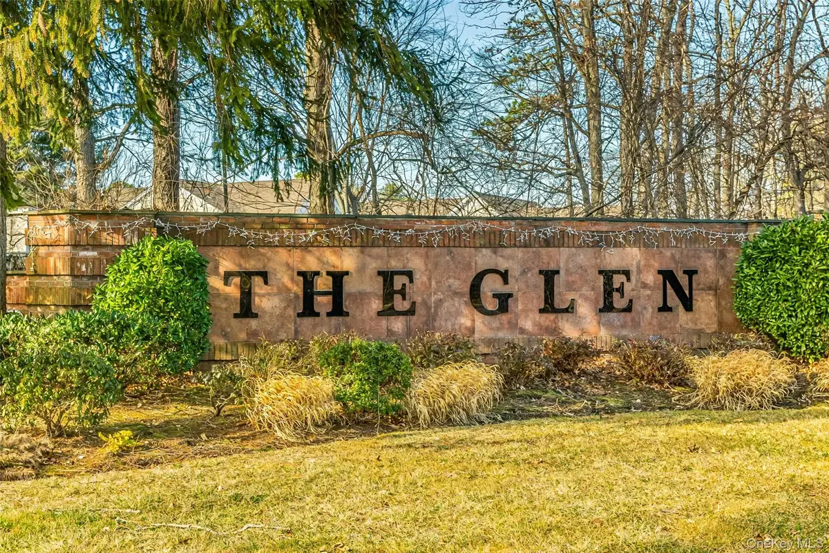 77 Glen Drive, Ridge, NY 11961 - Image #1