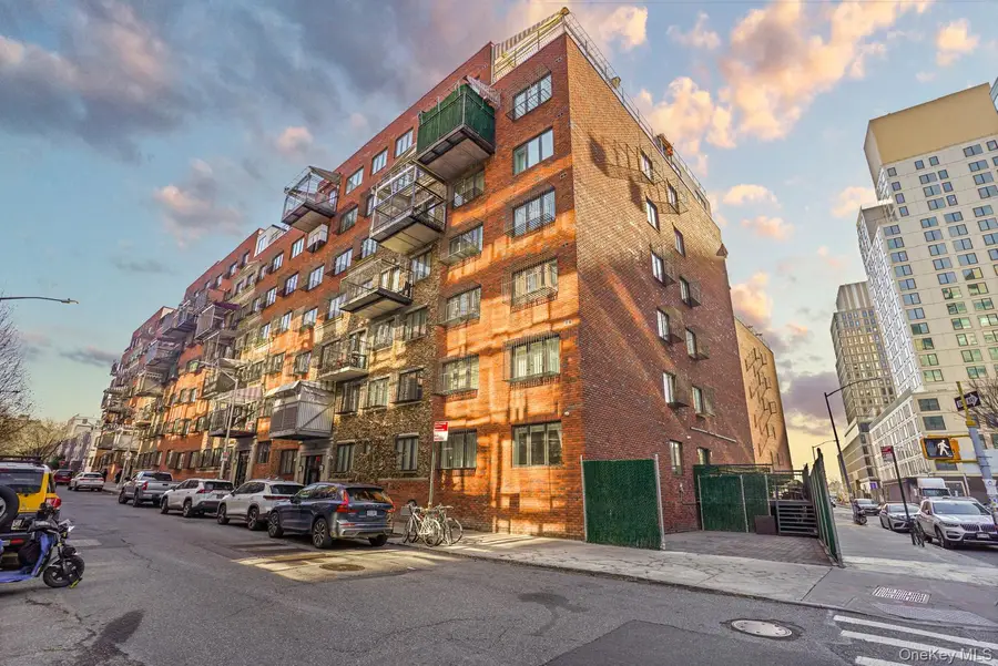 22 S 9 Street #3B, Brooklyn, NY 11249 - Image #2