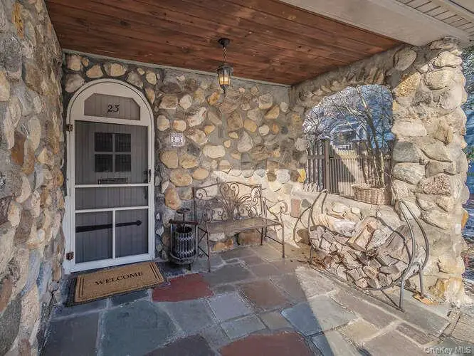 23 Ivy Way, Port Washington, NY 11050 - Image #3