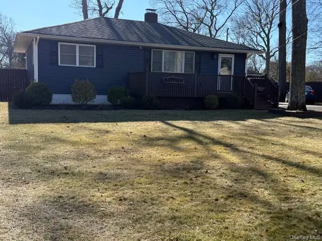 22 Laurel Lane, Shirley, NY 11967 - #2