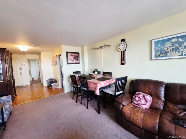 8900 170 #12F, Jamaica, NY 11432