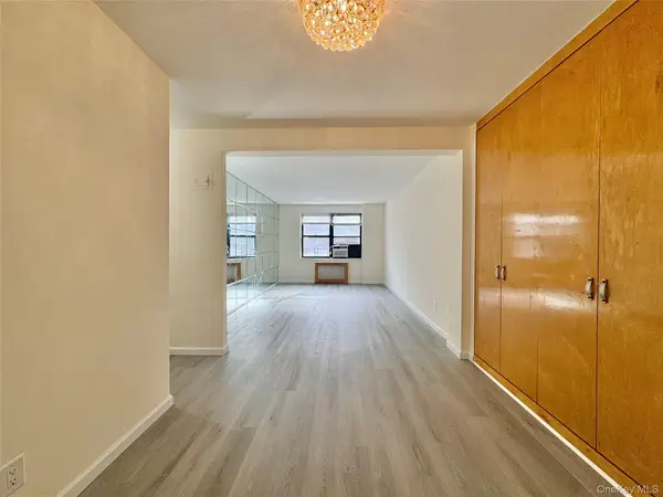 26-25 141st St #3E, Flushing, NY 11354