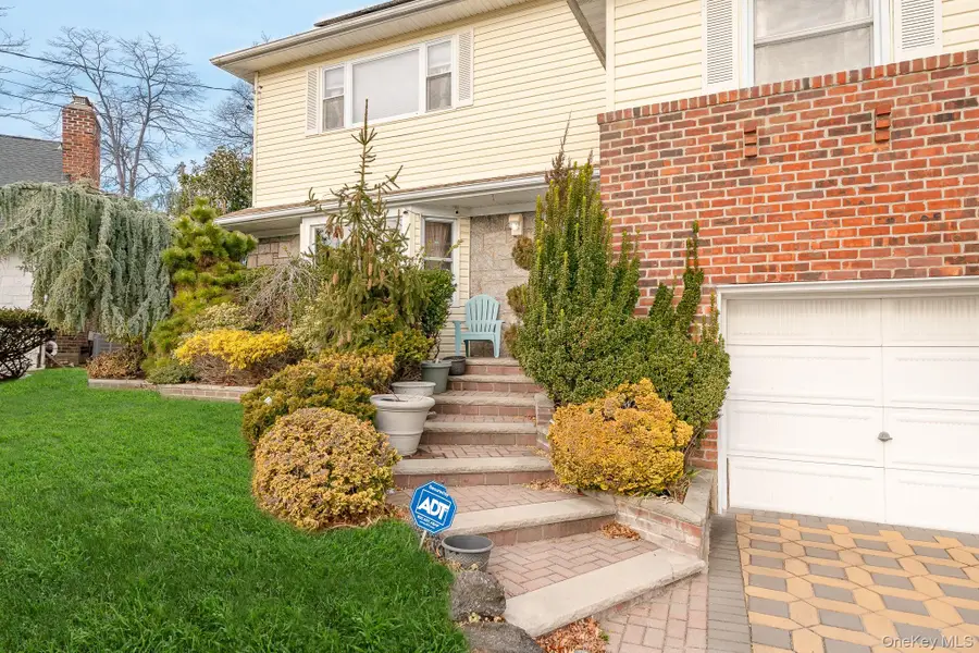 824 Lawrence Court, West Hempstead, NY 11552 - Image #2