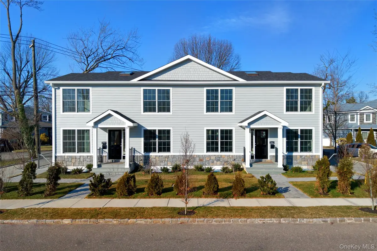 1 Manhasset Avenue, Port Washington, NY 11050 - Image #1