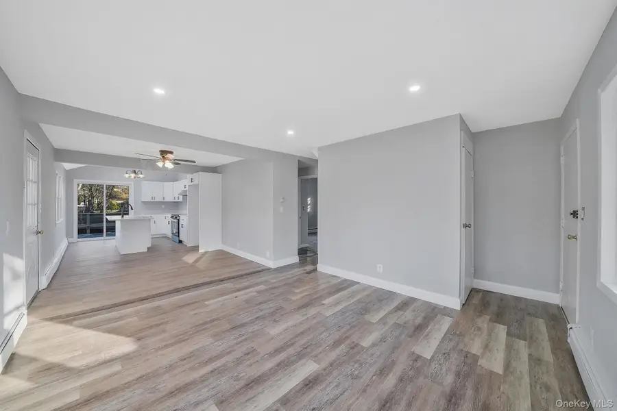 139 Madison Street, Mastic, NY 11950 - Image #3