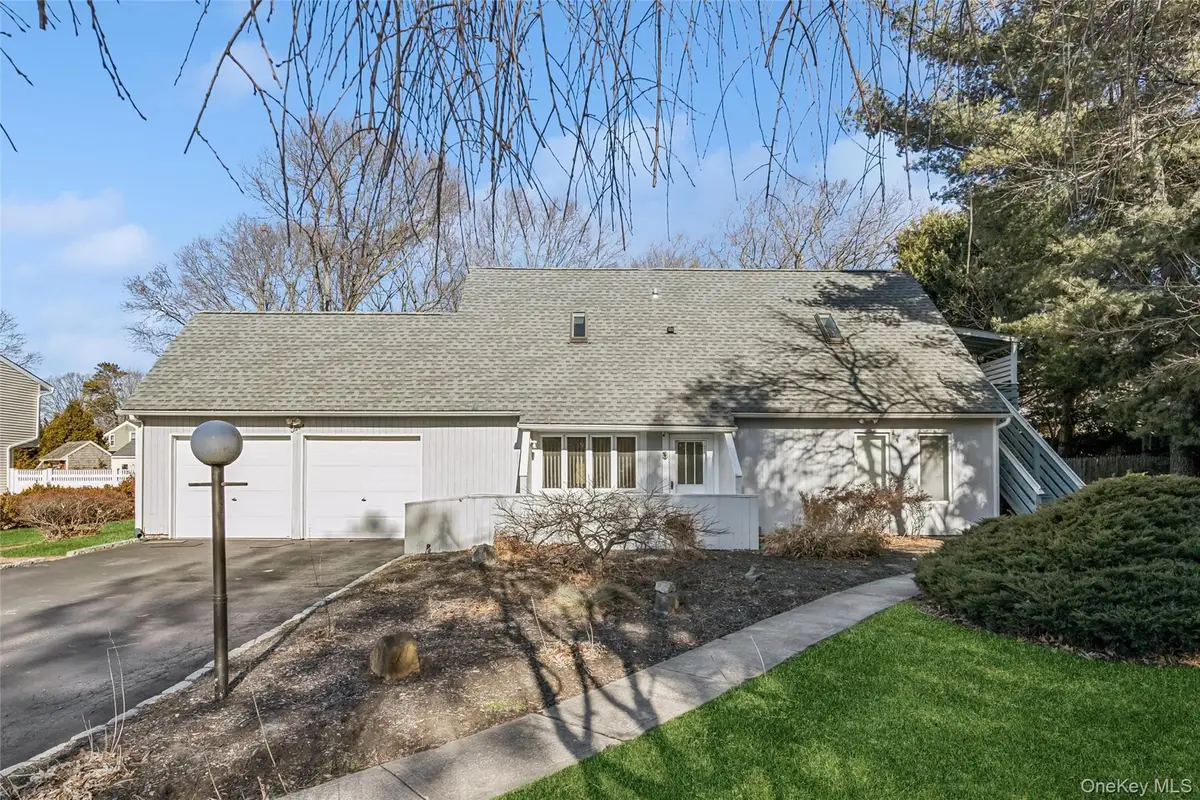 5 Haiti Lane, Coram, NY 11727 - Image #1