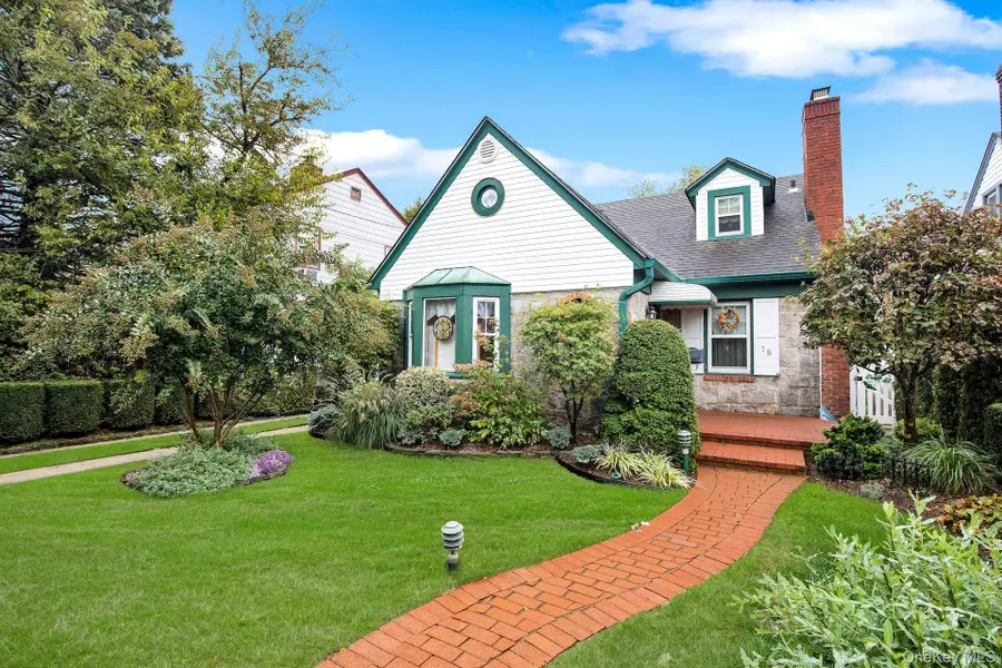 18 School Street, Malverne, NY 11565 - Image #2