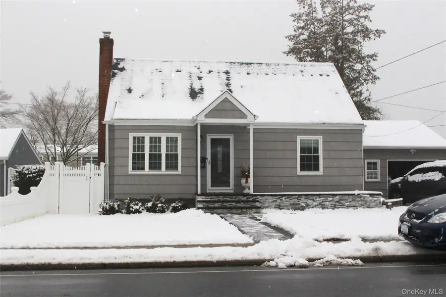 55 Dosoris Lane, Glen Cove, NY 11542 - Image #2