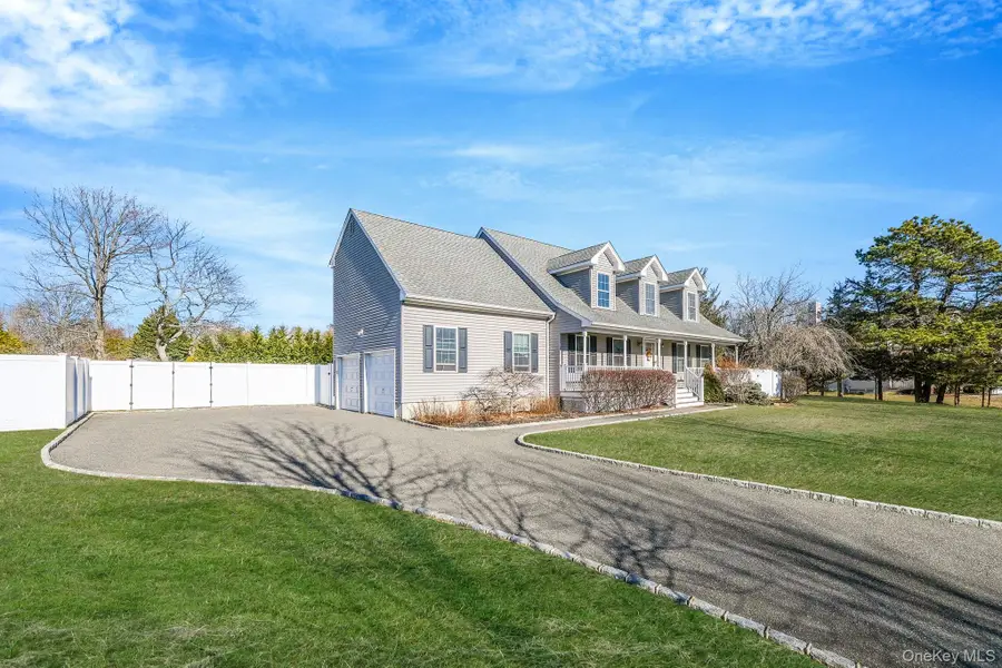 4 Danamarie Lane, East Patchogue, NY 11772 - Image #2