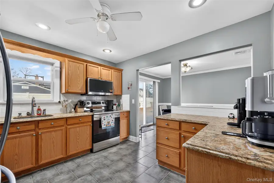 29 Rush Street, Terryville, NY 11776 - Image #3