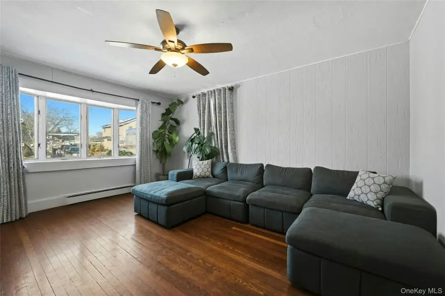 12 Charles Street, Bay Shore, NY 11706 - Image #3