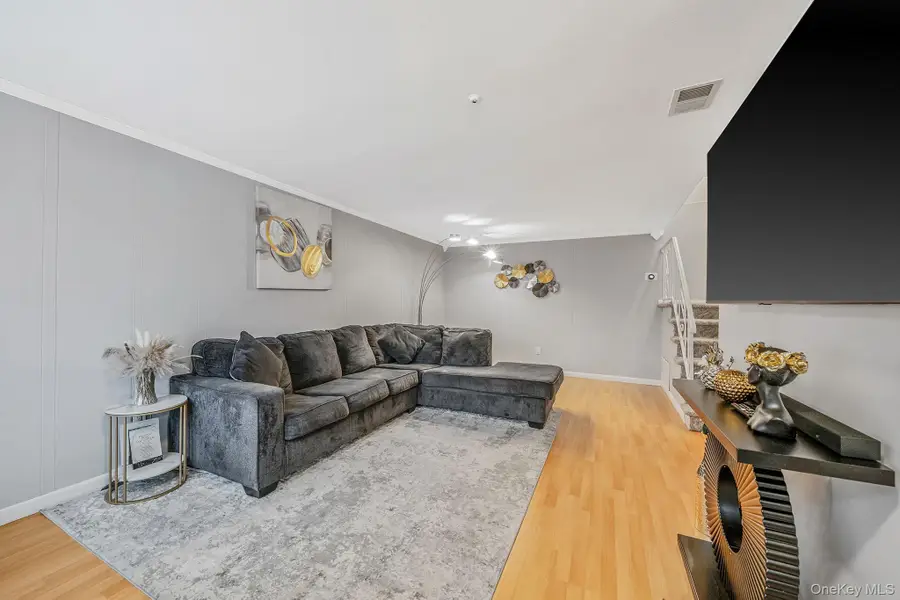 202 Birchwood Road, Medford, NY 11763 - Image #3