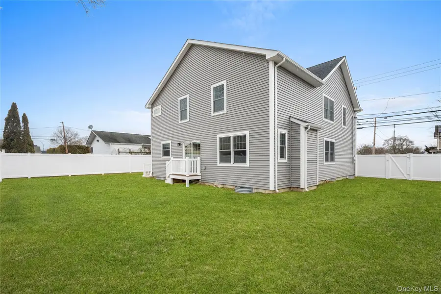 961 N Broadway, Massapequa, NY 11758 - Image #3