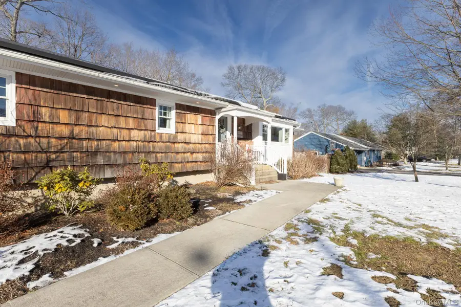 49 Lexington Avenue, Smithtown, NY 11787 - Image #3