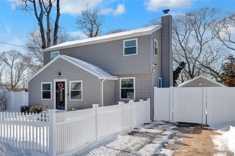 522 Browns Road, Nesconset, NY 11767 - #3