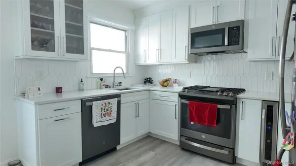 10 Lenox Court Court #807, Suffern, NY 10901