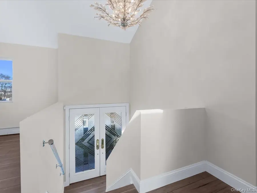 610 Windmill Avenue, West Babylon, NY 11704 - Image #3