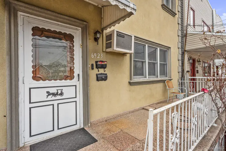 6923 59th Road, Maspeth, NY 11378 - Image #2